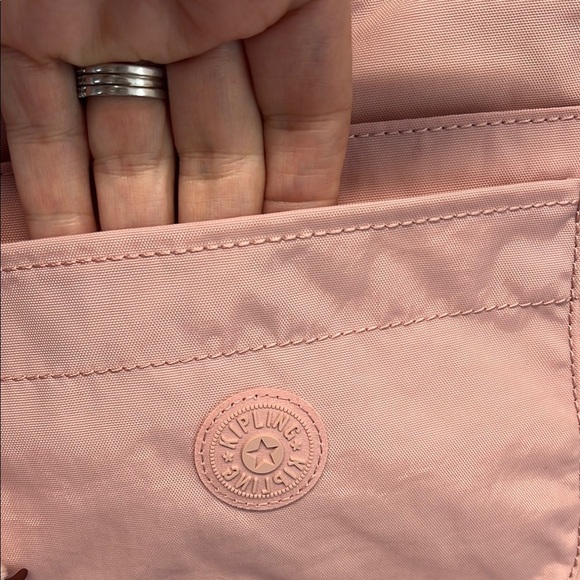 Kipling Pink Crossbody Bag The Iconic Bag Charm “Bella The Gorilla” 🦍 - Picture 6 of 15